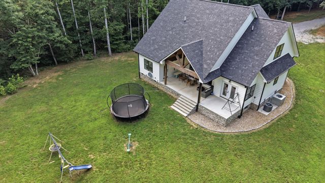 209 Tree Hill Ln, Lynchburg, TN 37352