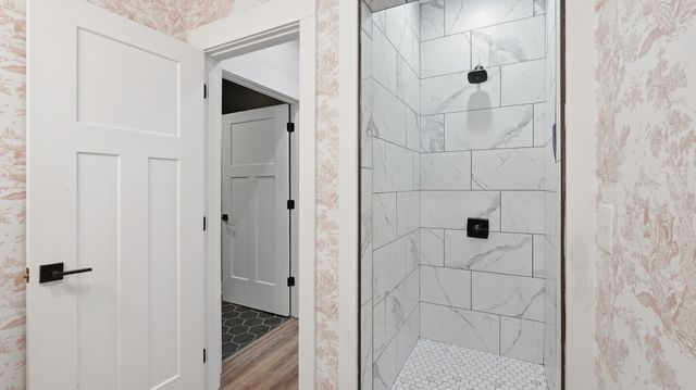 209 Tree Hill Ln, Lynchburg, TN 37352