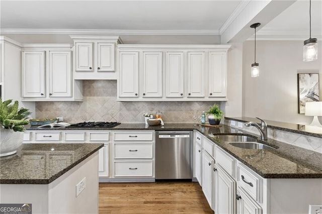 4807 Fairmont Way, Roswell, GA 30075