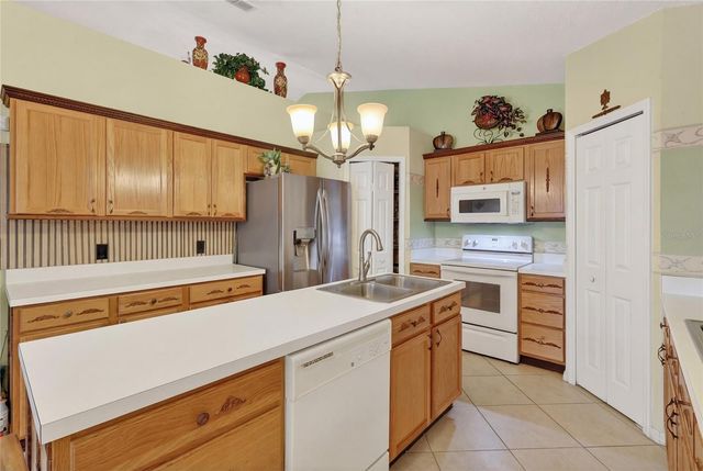 1912 LAKEVIEW PLACE, Kissimmee, FL 34759