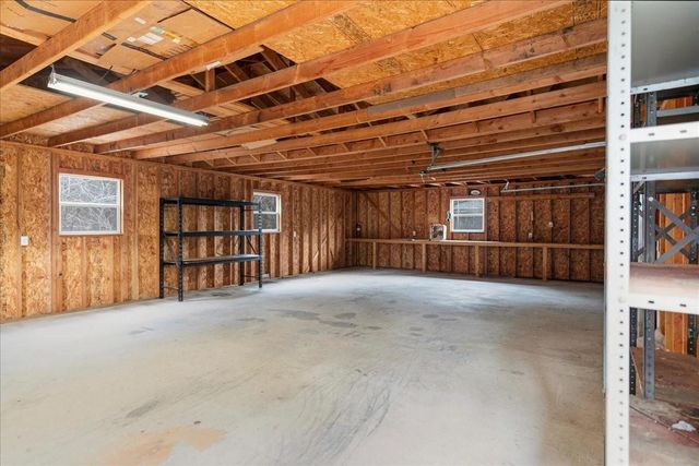 185 Trails End, Driftwood, TX 78620