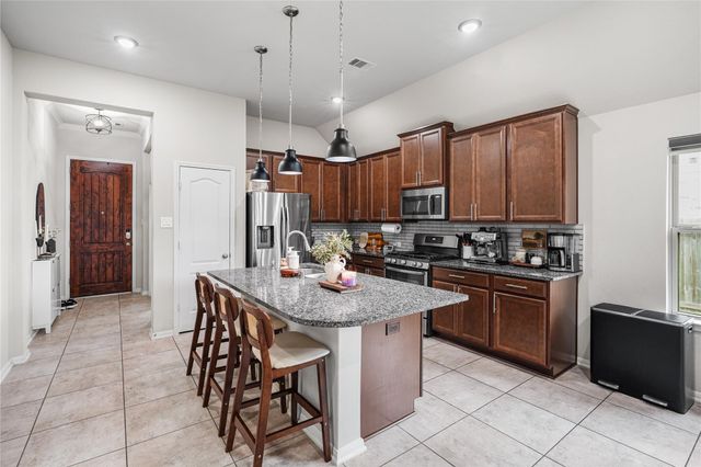 2109 Hickory Valley Court, Pearland, TX 77581