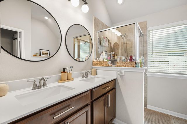 2109 Hickory Valley Court, Pearland, TX 77581
