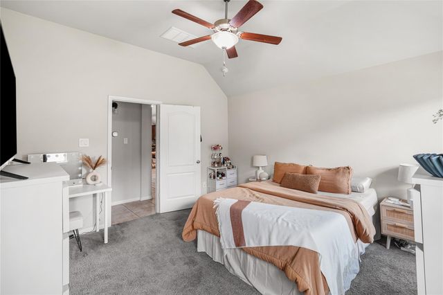 2109 Hickory Valley Court, Pearland, TX 77581