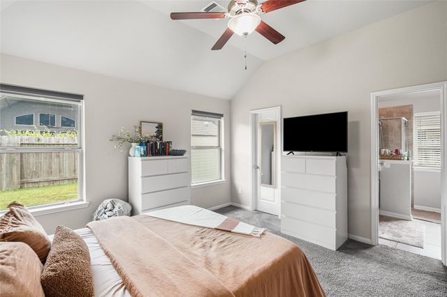 2109 Hickory Valley Court, Pearland, TX 77581