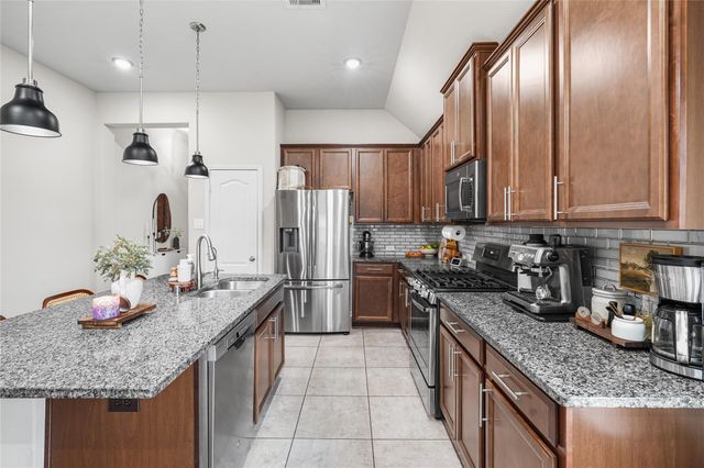 2109 Hickory Valley Court, Pearland, TX 77581