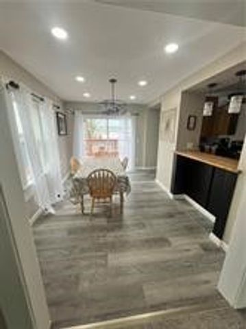 506 Spearman, Farrell, PA 16121