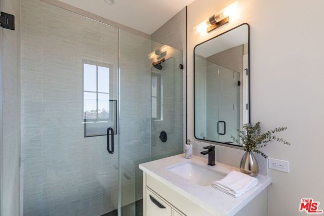 744 Iliff Street, Los Angeles, CA 90272