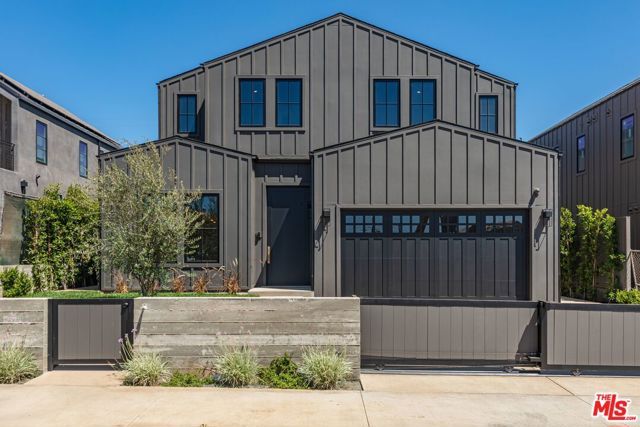 744 Iliff Street, Los Angeles, CA 90272