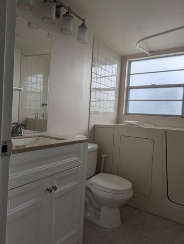 589 Fanshaw O 589, Boca Raton, FL 33434