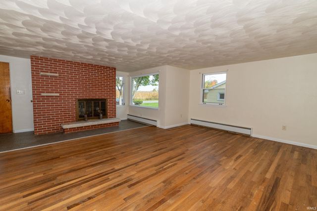 16988 New Road, Bremen, IN 46506