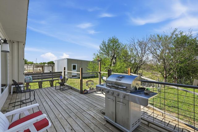 395 Lone Trail, Rhome, TX 76078