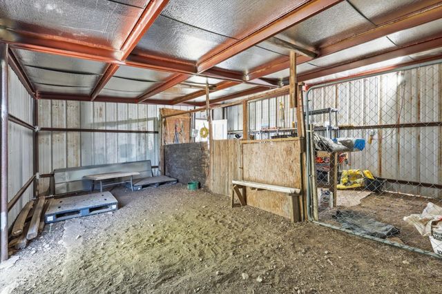 395 Lone Trail, Rhome, TX 76078
