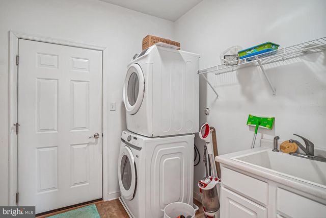 7206 DROUGHT SPRING DR, Frederick, MD 21702