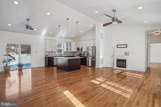 7206 DROUGHT SPRING DR, Frederick, MD 21702