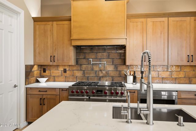 42144 N MOUNTAIN COVE Drive, Phoenix, AZ 85086