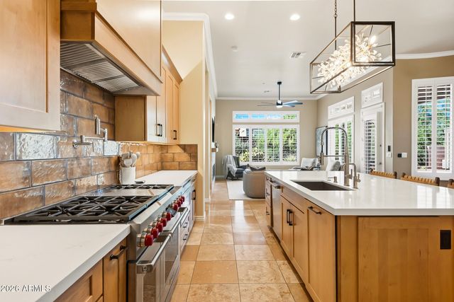 42144 N MOUNTAIN COVE Drive, Phoenix, AZ 85086