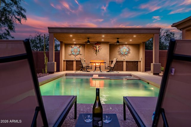 42144 N MOUNTAIN COVE Drive, Phoenix, AZ 85086