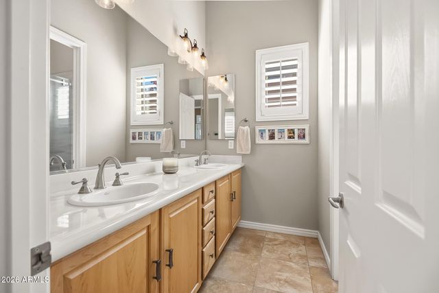 42144 N MOUNTAIN COVE Drive, Phoenix, AZ 85086