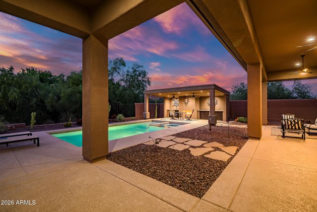 42144 N MOUNTAIN COVE Drive, Phoenix, AZ 85086