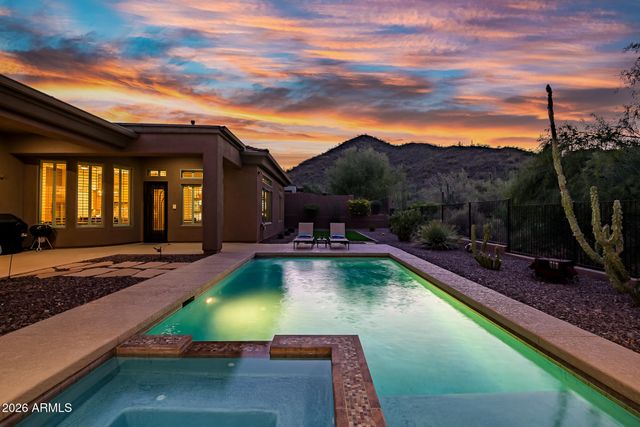 42144 N MOUNTAIN COVE Drive, Phoenix, AZ 85086