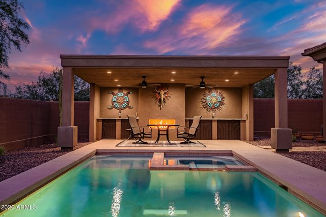 42144 N MOUNTAIN COVE Drive, Phoenix, AZ 85086