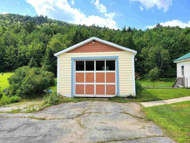 51 Jericho Road, Berlin, NH 03570