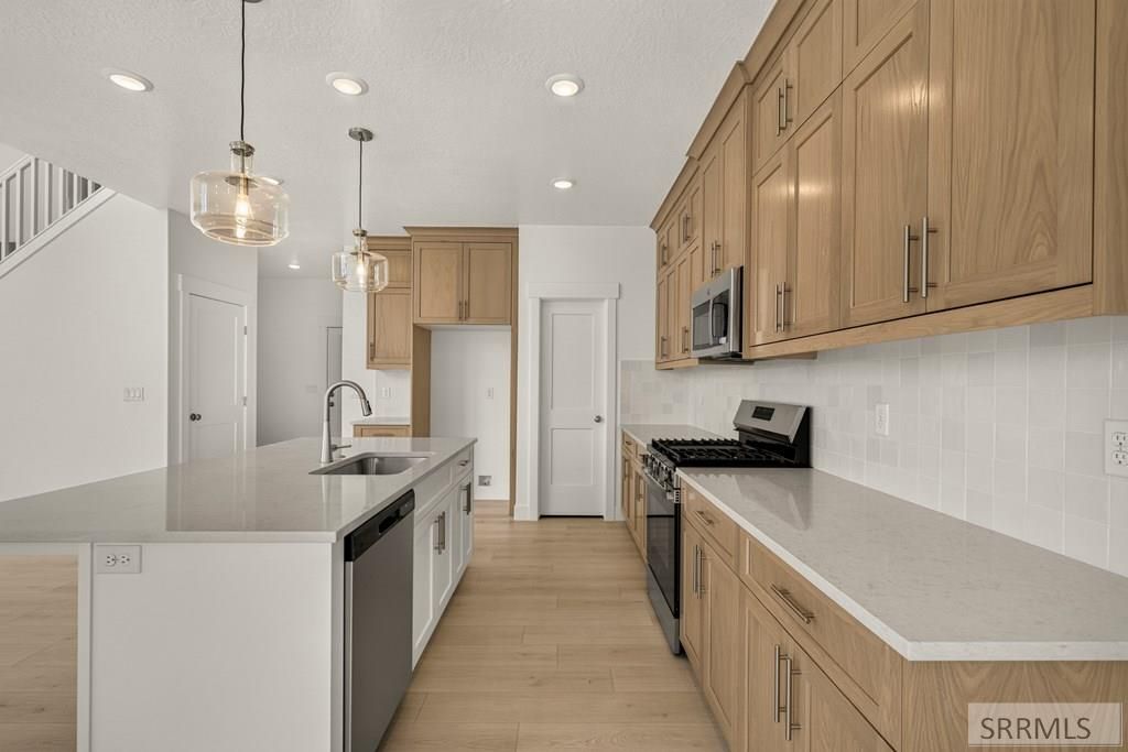 Image 12 of property listing at 426 Sage Lakes Blvd, Idaho Falls, ID 83401