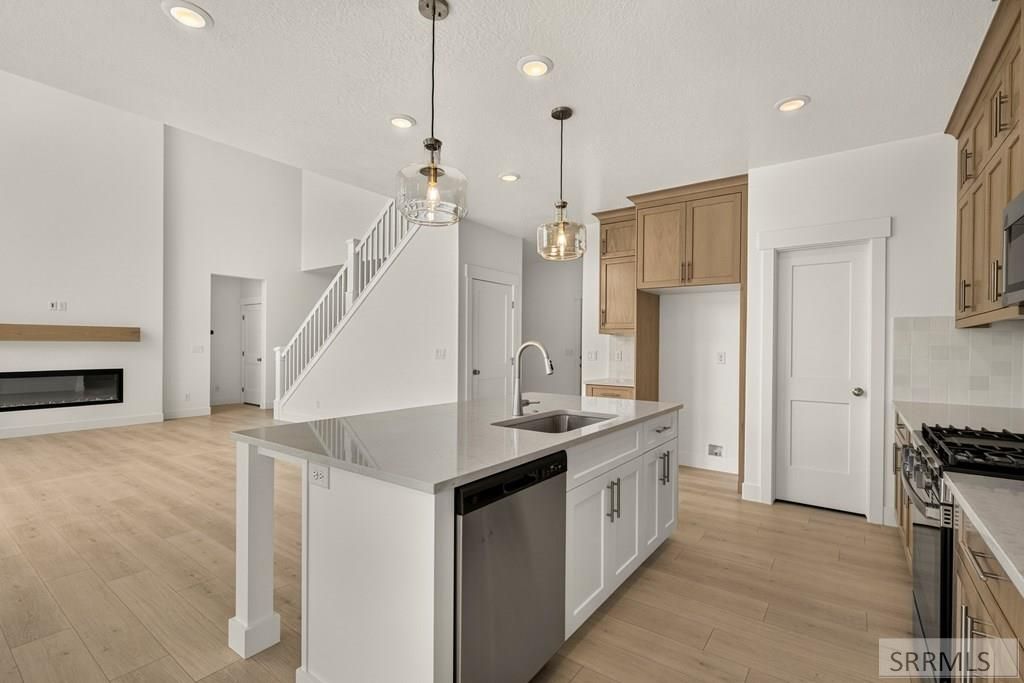 Image 13 of property listing at 426 Sage Lakes Blvd, Idaho Falls, ID 83401