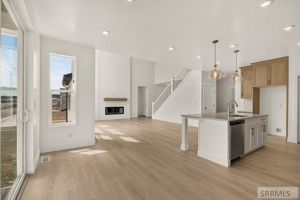 Image 15 of property listing at 426 Sage Lakes Blvd, Idaho Falls, ID 83401