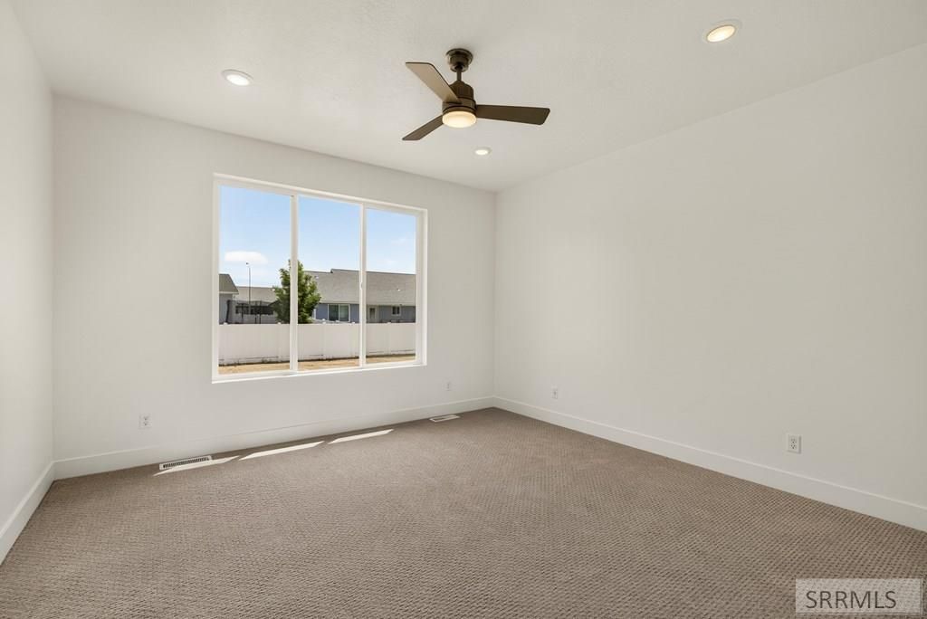 Image 17 of property listing at 426 Sage Lakes Blvd, Idaho Falls, ID 83401