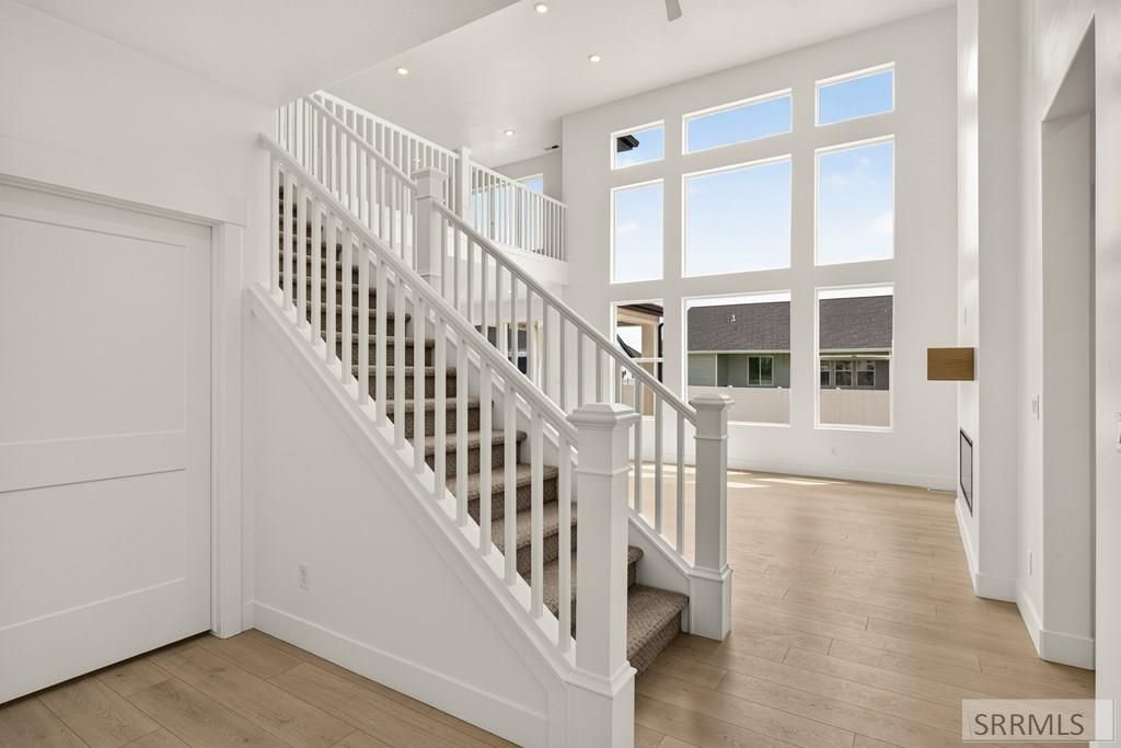 Image 4 of property listing at 426 Sage Lakes Blvd, Idaho Falls, ID 83401
