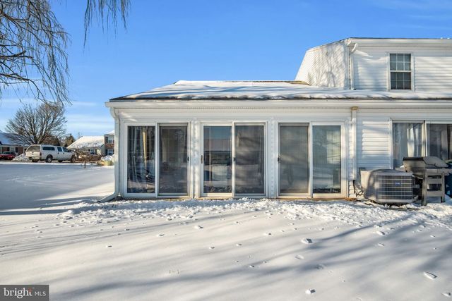 26 SOUTHPOINT DRIVE, Mechanicsburg, PA 17055