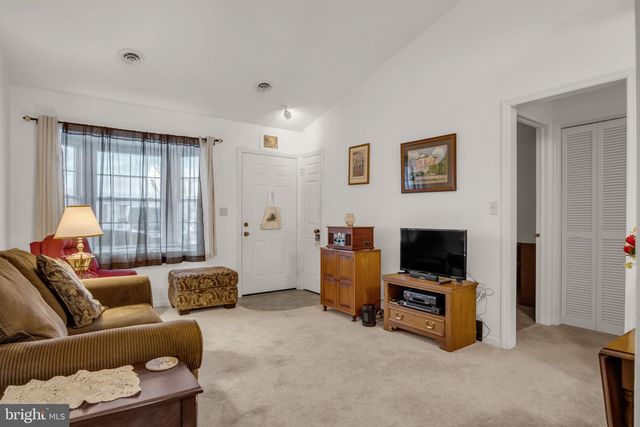 26 SOUTHPOINT DRIVE, Mechanicsburg, PA 17055