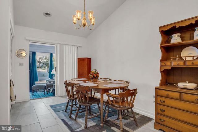 26 SOUTHPOINT DRIVE, Mechanicsburg, PA 17055