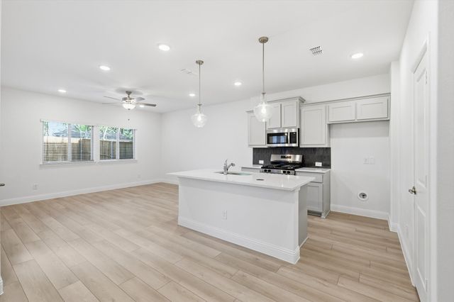 204 Griffith Drive 17, Princeton, TX 75407