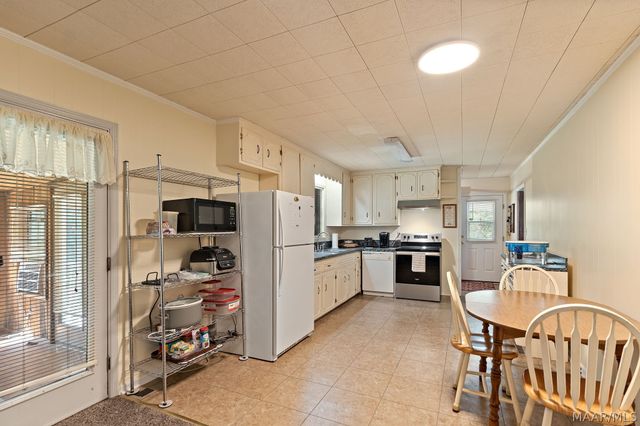 400 Studdard Drive, Clanton, AL 35045