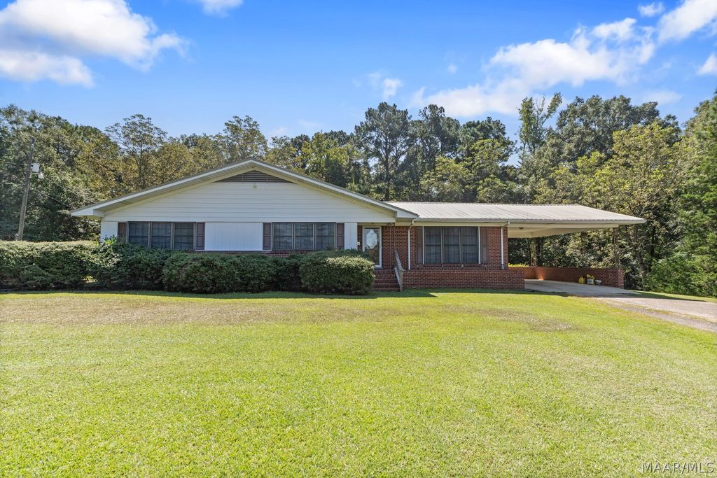 400 Studdard Drive, Clanton, AL 35045