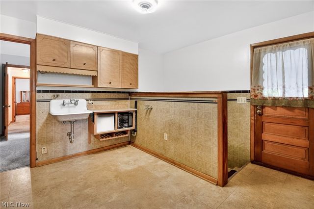 1389 Eastview Drive, Salem, OH 44460
