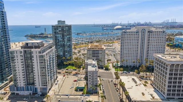 10 Atlantic 601, Long Beach, CA 90802