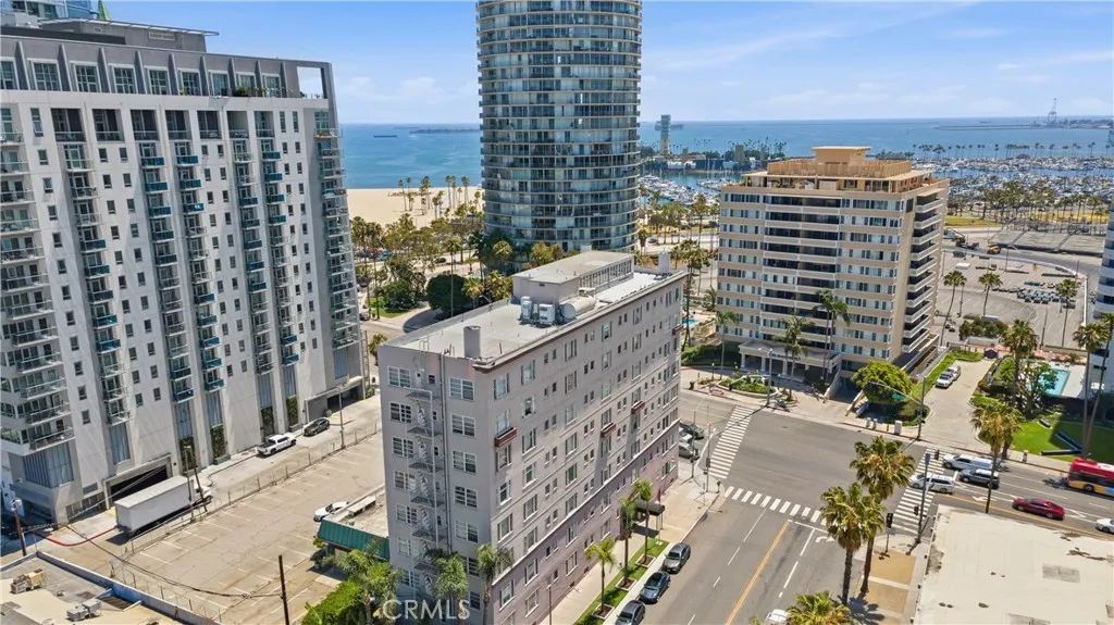 10 Atlantic 601, Long Beach, CA 90802