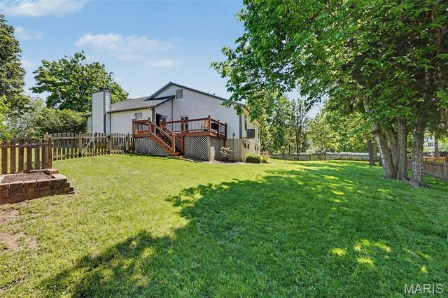 13 Running Waters Court, St Charles, MO 63304