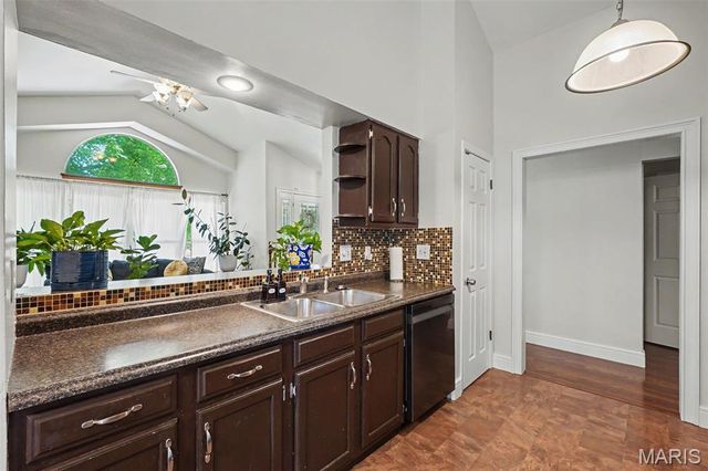 13 Running Waters Court, St Charles, MO 63304