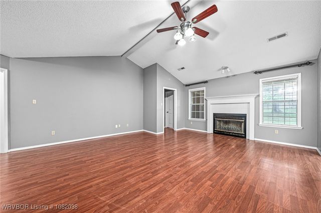 1620 Hunter Hill Drive, Van Buren, AR 72956