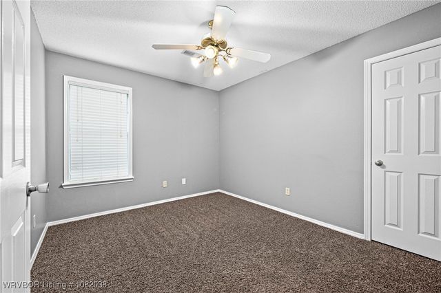1620 Hunter Hill Drive, Van Buren, AR 72956