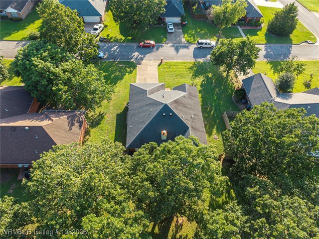 1620 Hunter Hill Drive, Van Buren, AR 72956