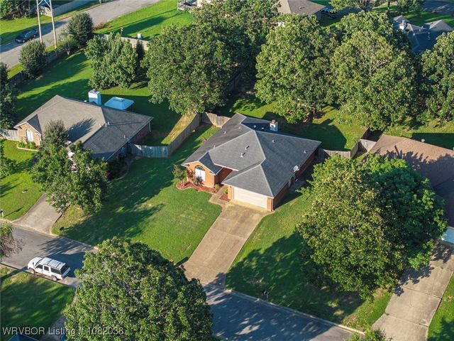 1620 Hunter Hill Drive, Van Buren, AR 72956