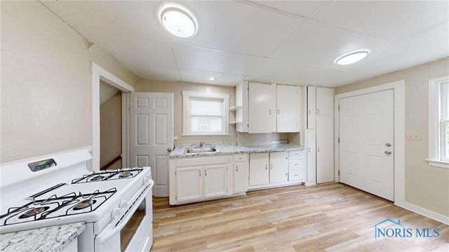 3941 Leybourn Avenue, Toledo, OH 43612