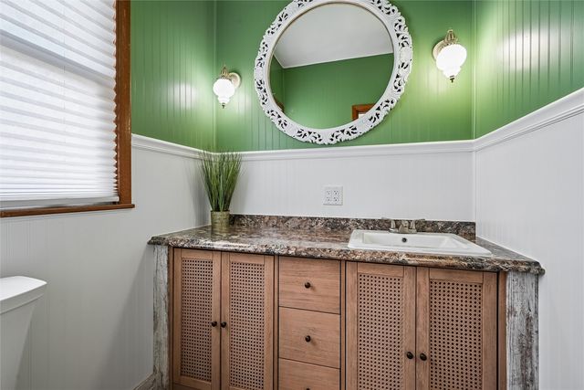 304 South Street, Urbana, IA 52345