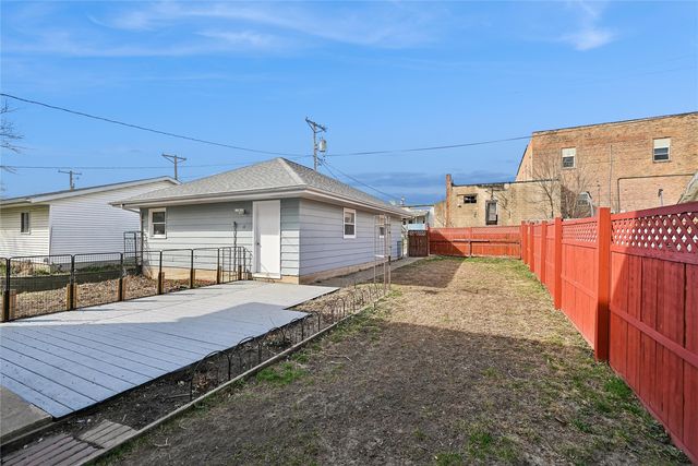 304 South Street, Urbana, IA 52345